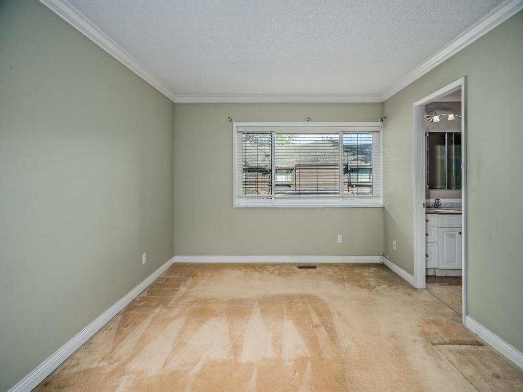 Listing Image for R3060143