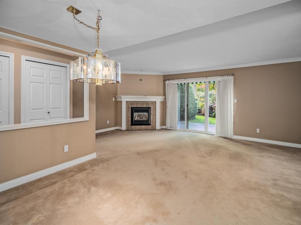 Listing Image for R3060143