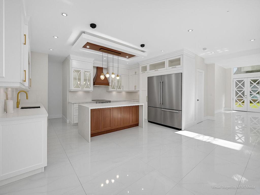 Listing Image for R3060161