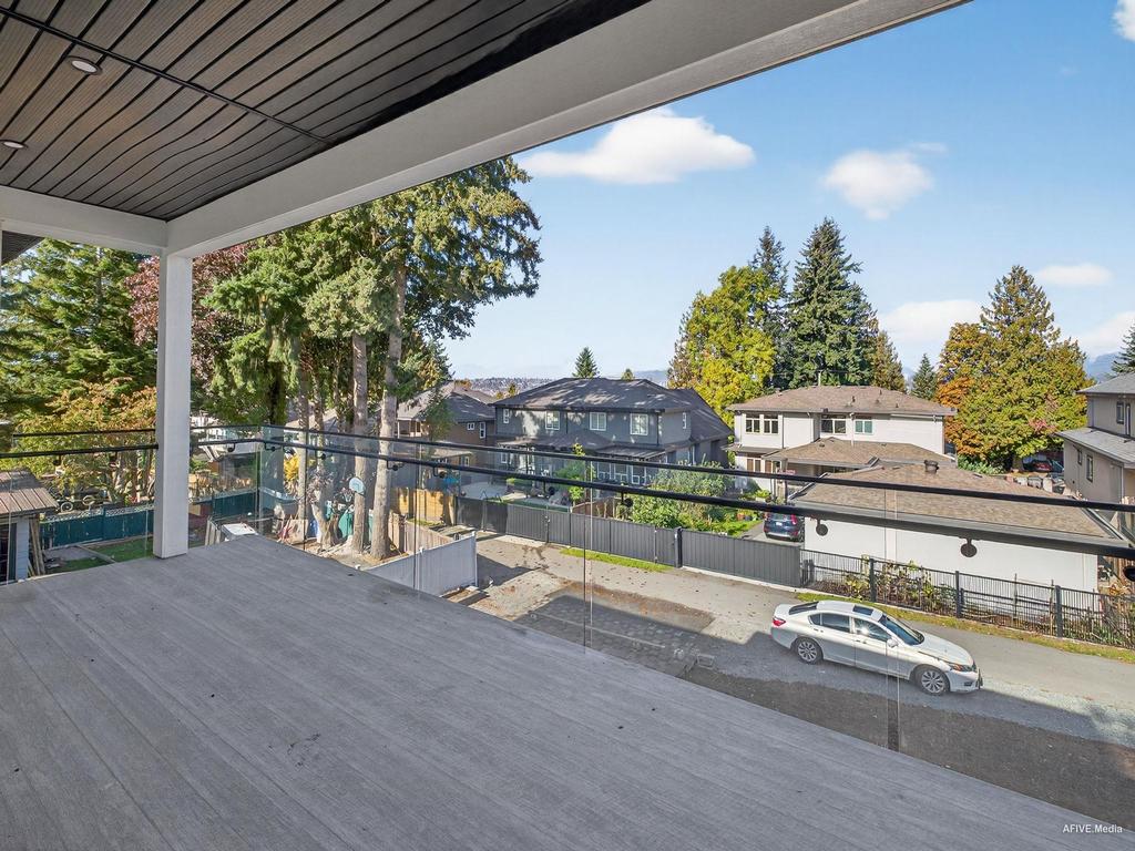 Listing Image for R3060161