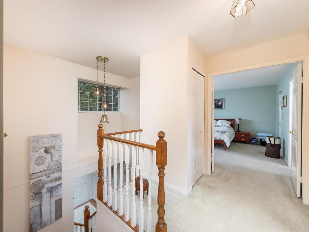 Listing Image for R3060273