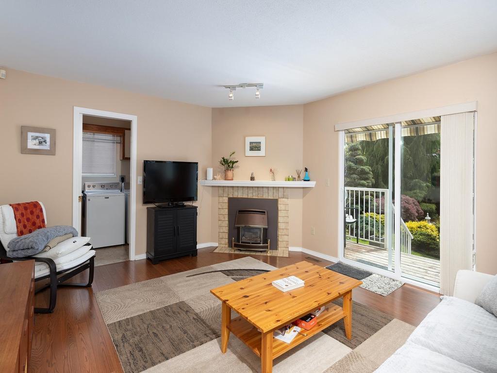 Listing Image for R3060273
