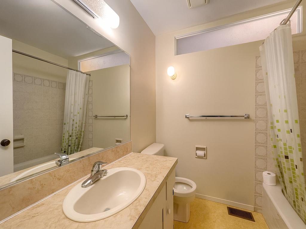 Listing Image for R3060383