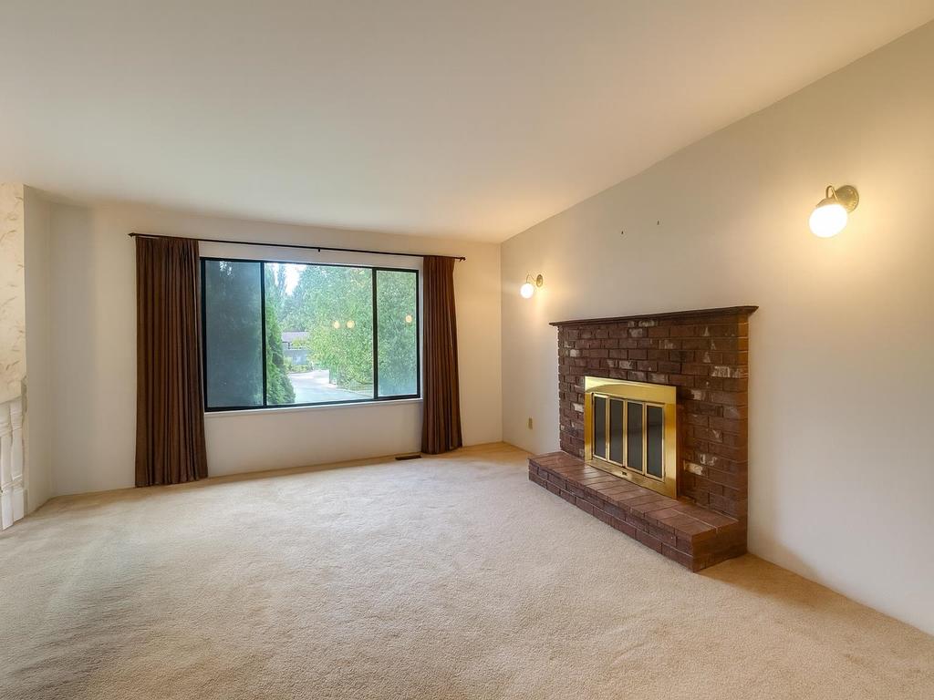 Listing Image for R3060383