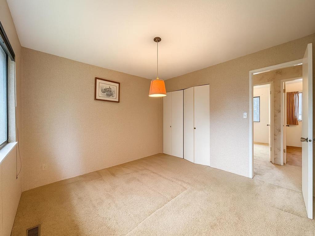 Listing Image for R3060383