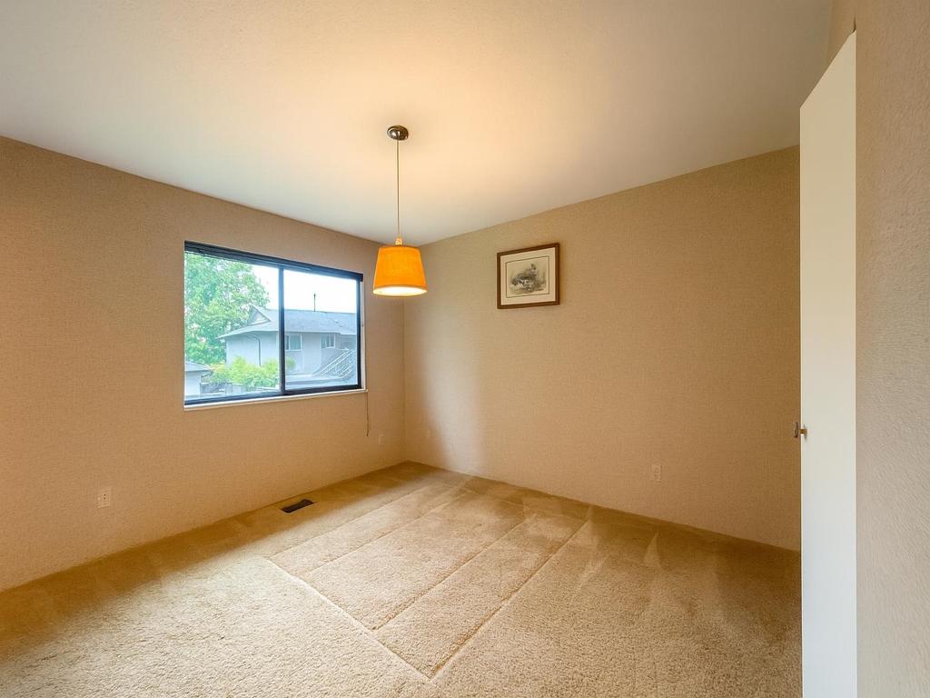 Listing Image for R3060383