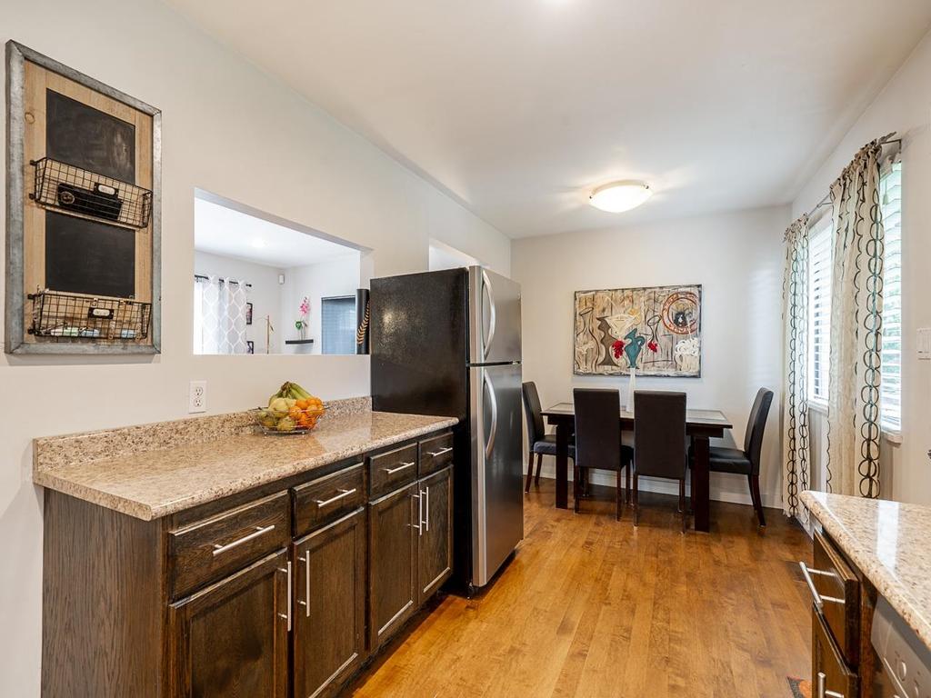 Listing Image for R3060399