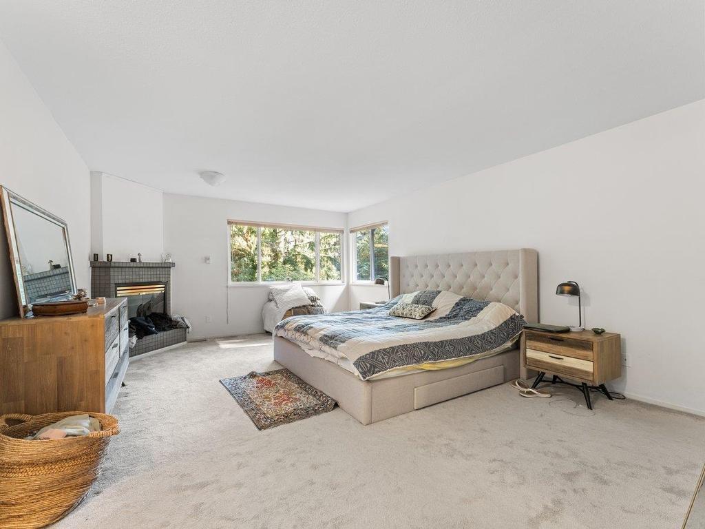 Listing Image for R3060432