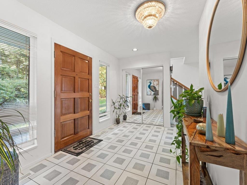 Listing Image for R3060432