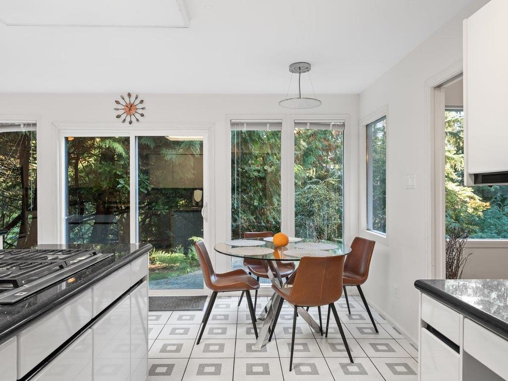 Listing Image for R3060432