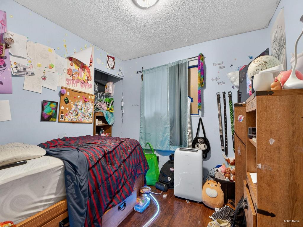 Listing Image for R3060443