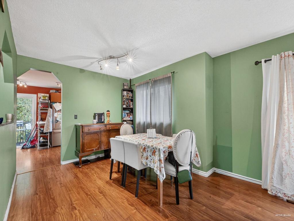 Listing Image for R3060443