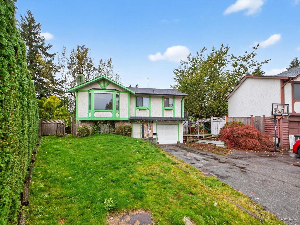 Listing Image for R3060443