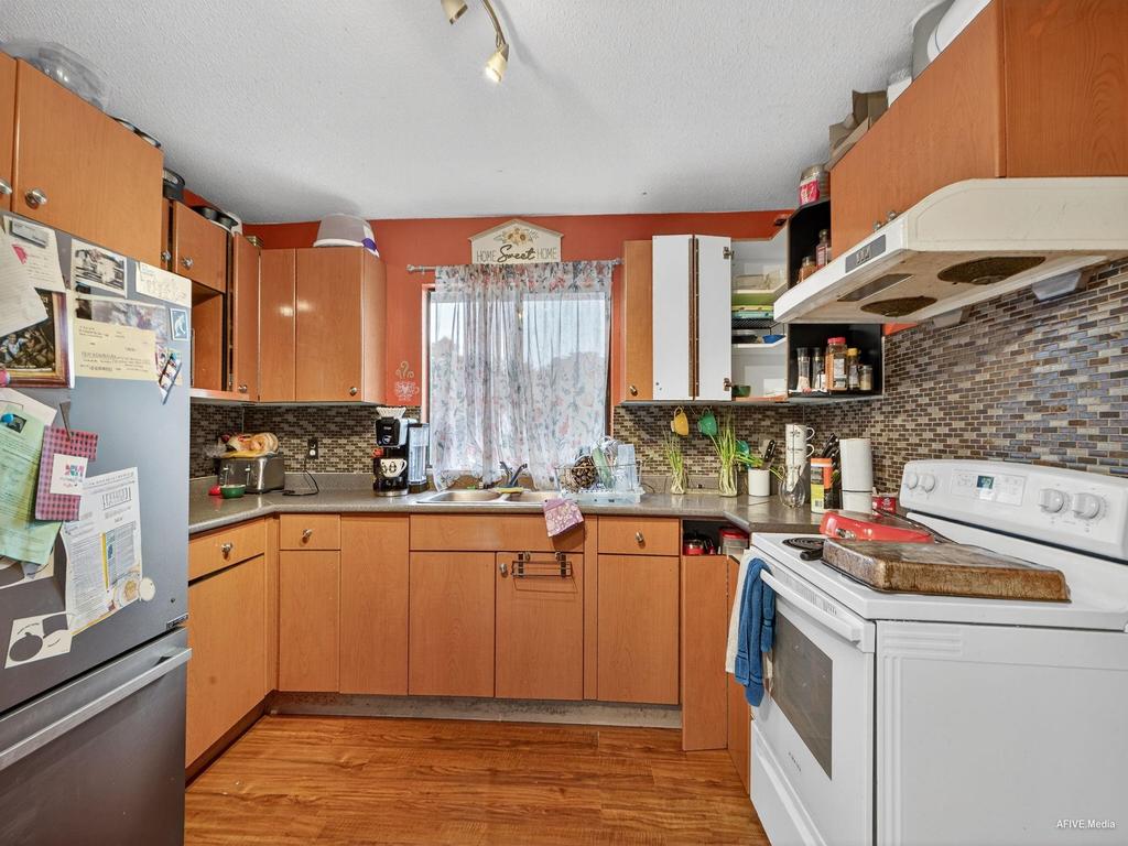 Listing Image for R3060443