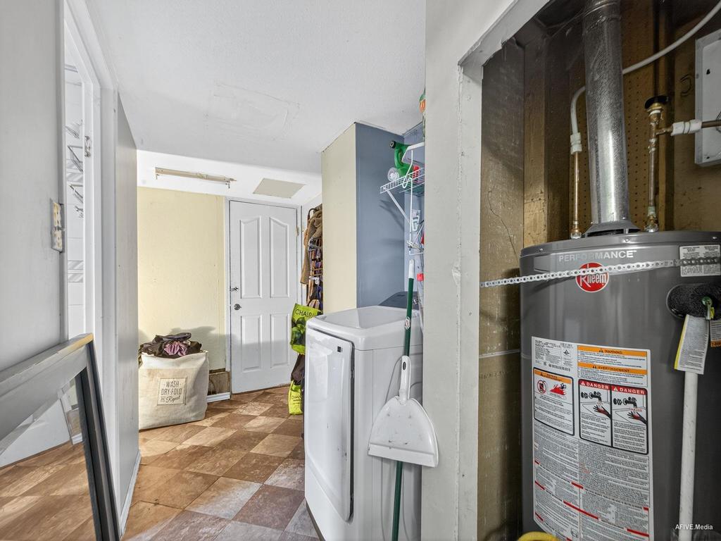 Listing Image for R3060443