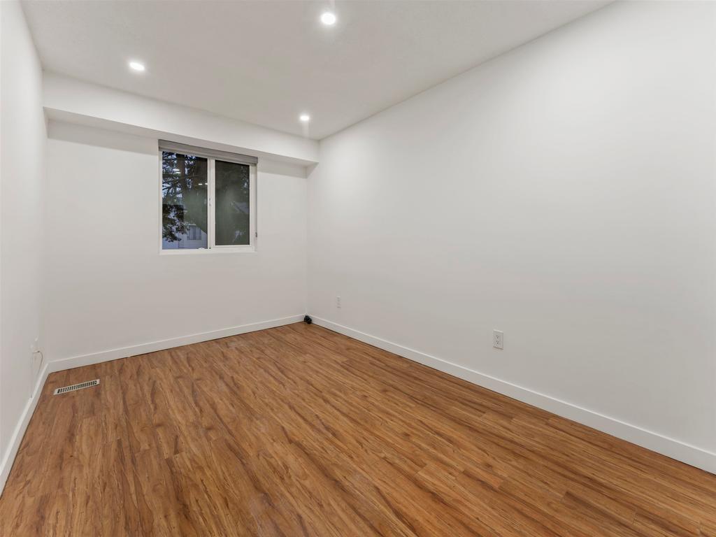 Listing Image for R3060546