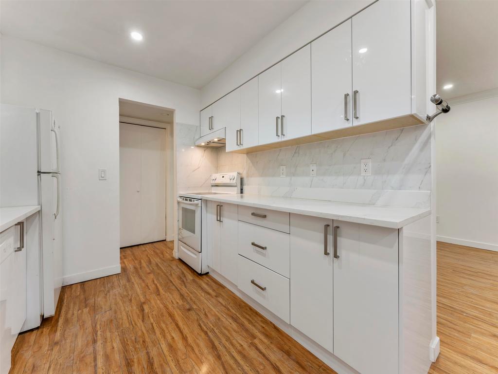 Listing Image for R3060546