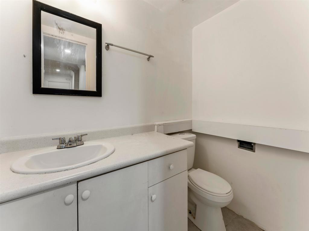 Listing Image for R3060546