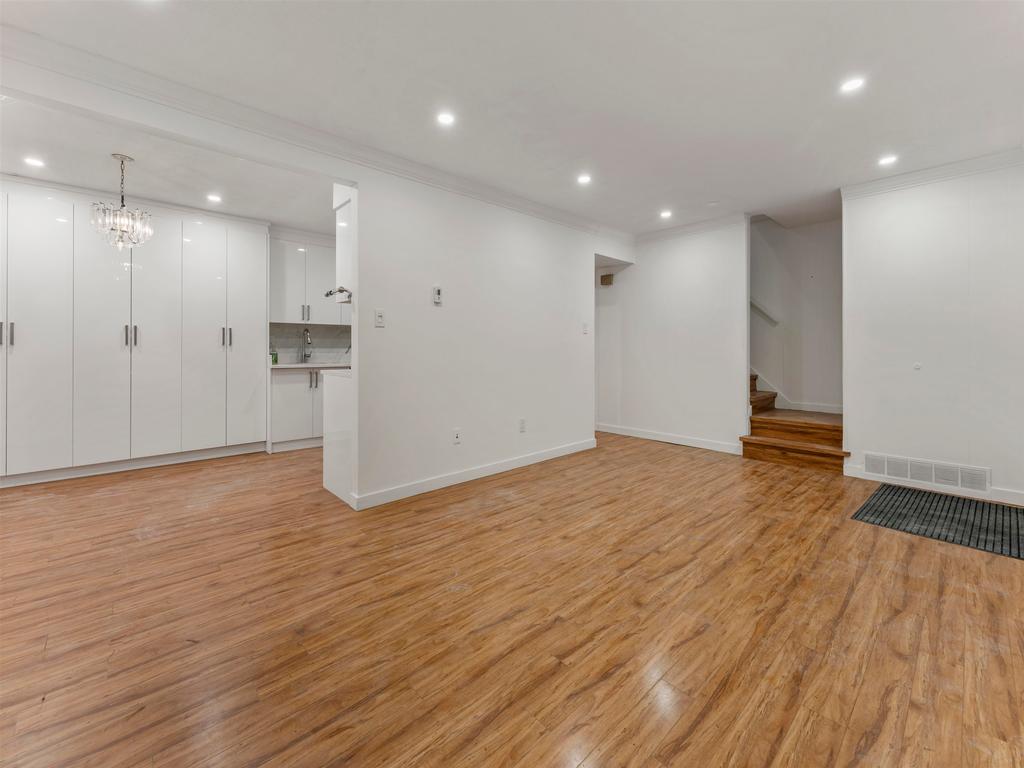 Listing Image for R3060546