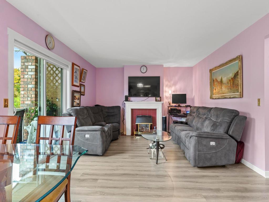 Listing Image for R3060667