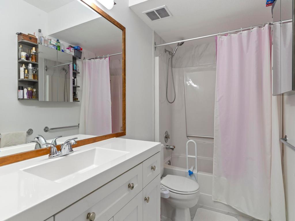 Listing Image for R3060667