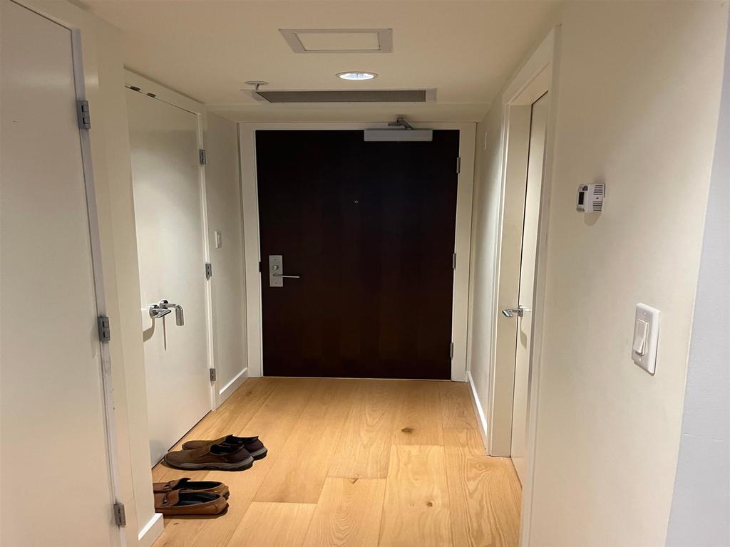 Listing Image for R3060699