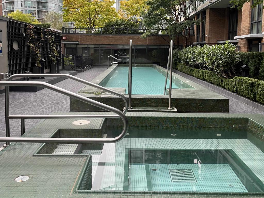 Listing Image for R3060699