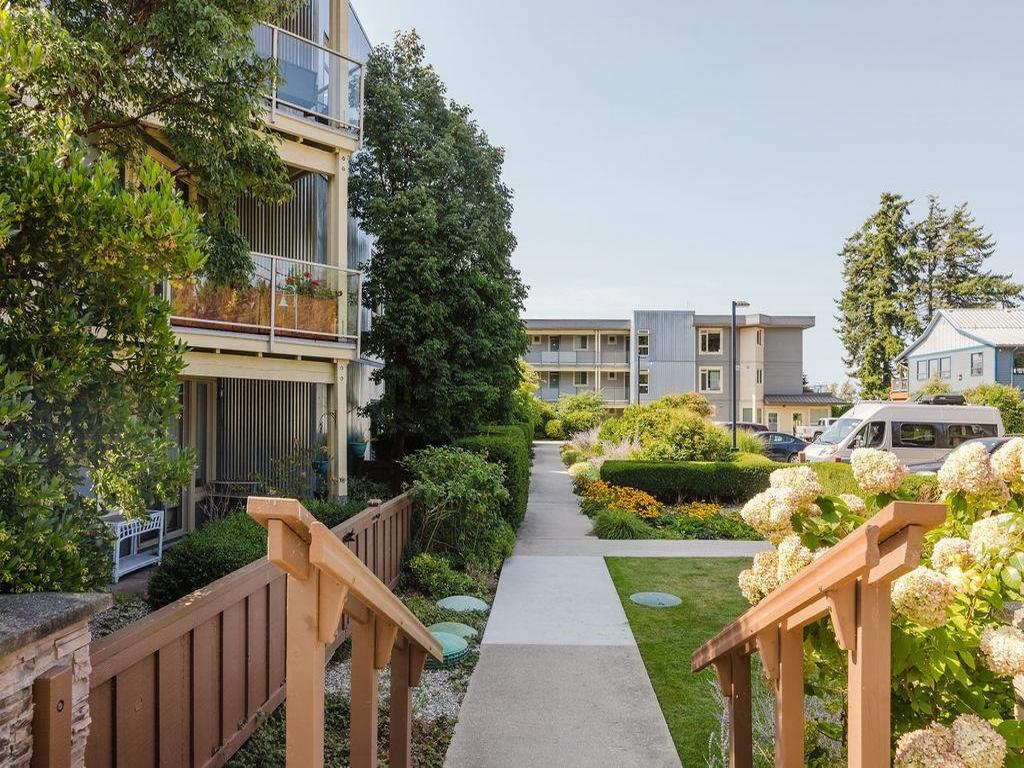 Listing Image for R3060721