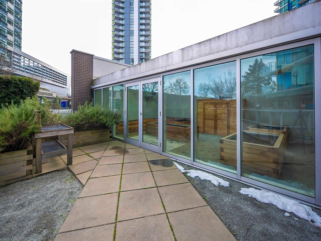 Listing Image for R3060759