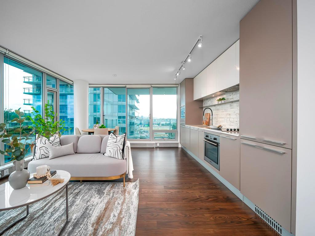 Listing Image for R3060759