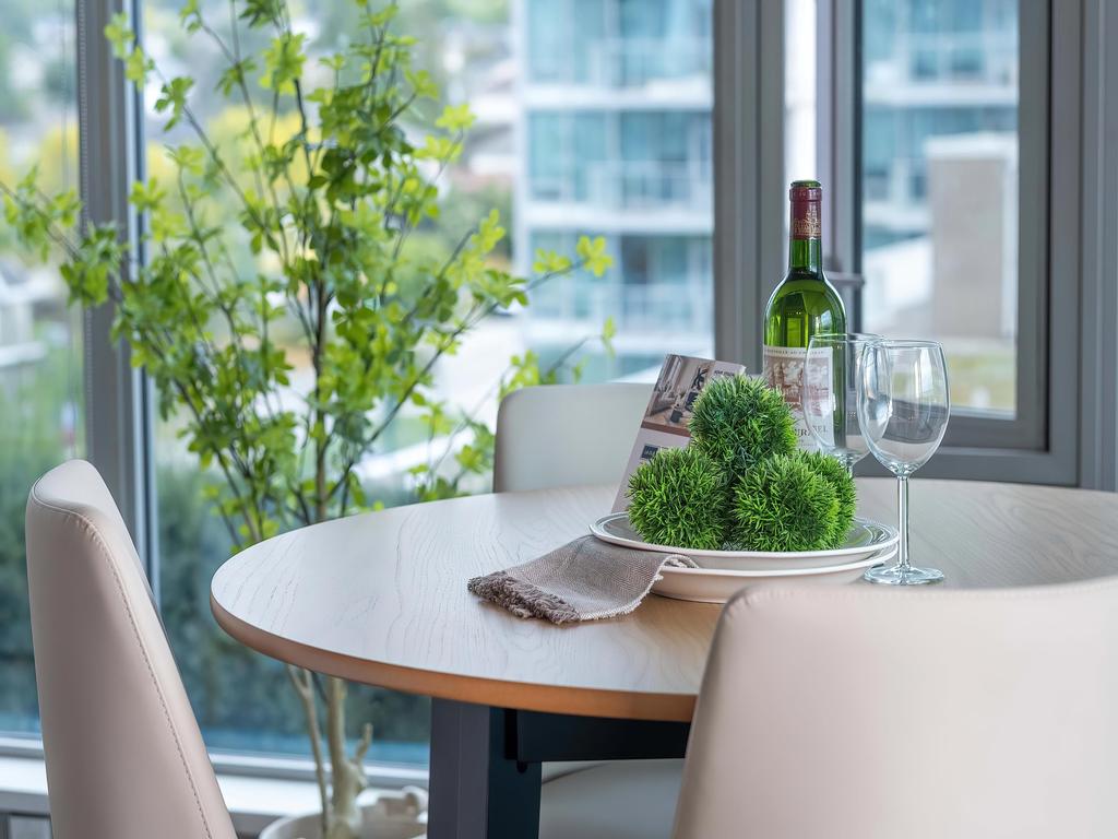 Listing Image for R3060759