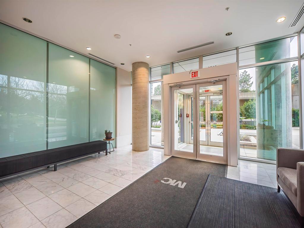 Listing Image for R3060759