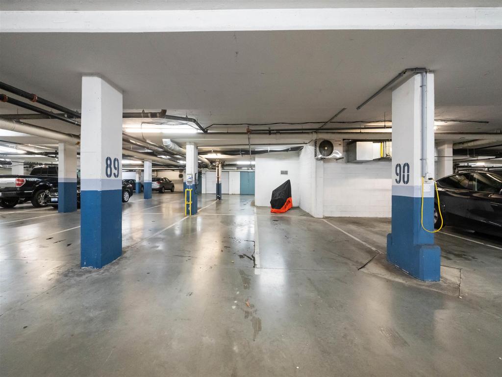 Listing Image for R3060924