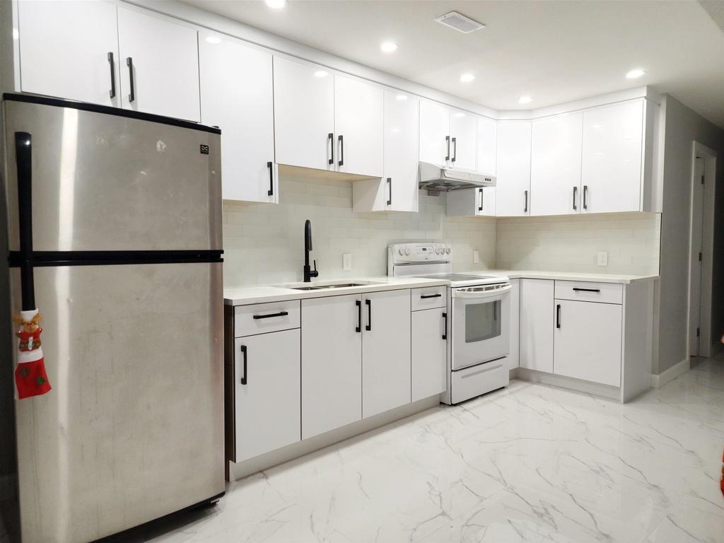 Listing Image for R3061443