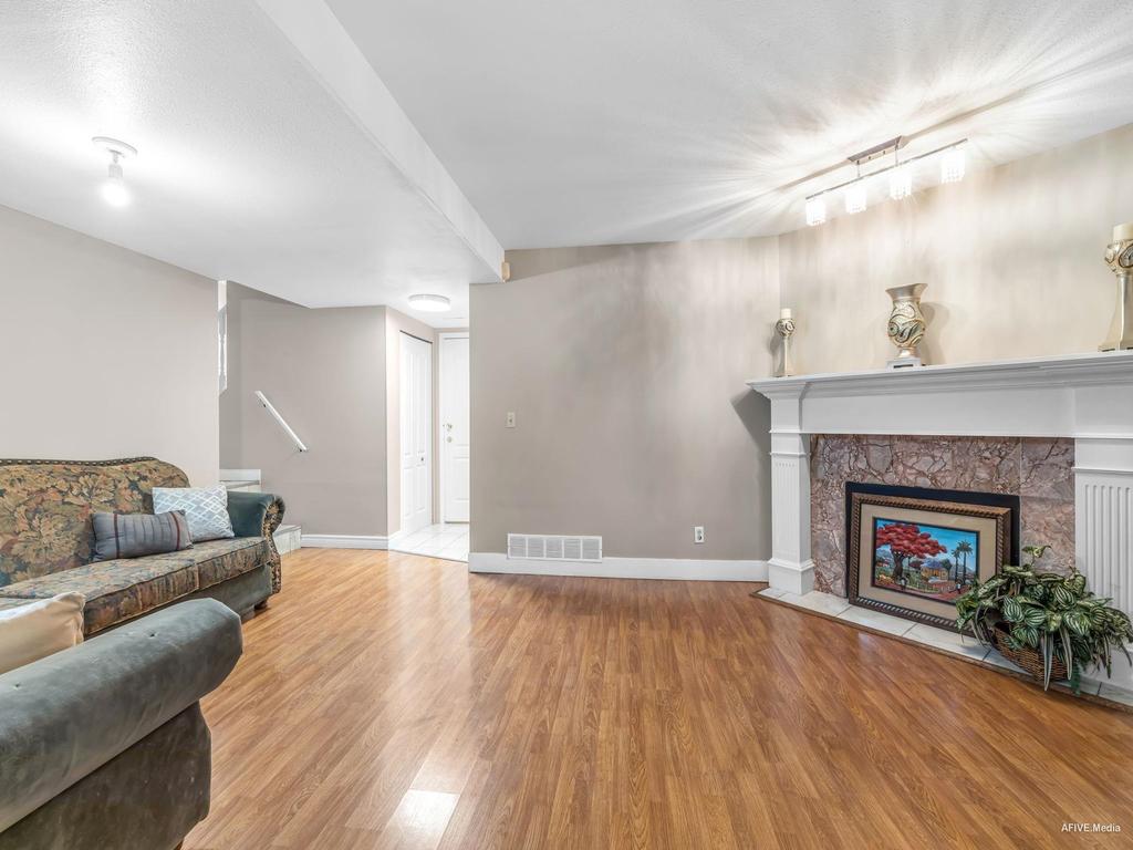 Listing Image for R3062377