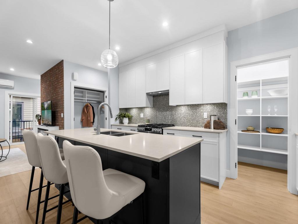 Listing Image for R3062618