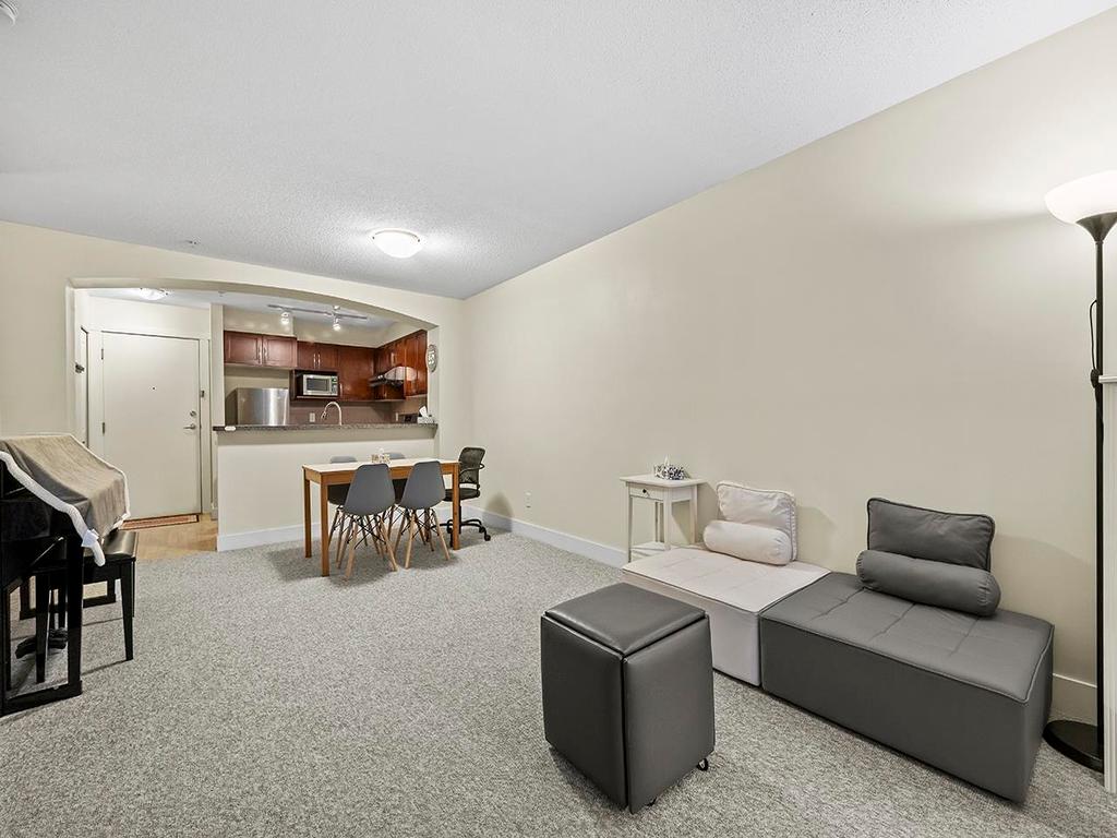 Listing Image for R3062842