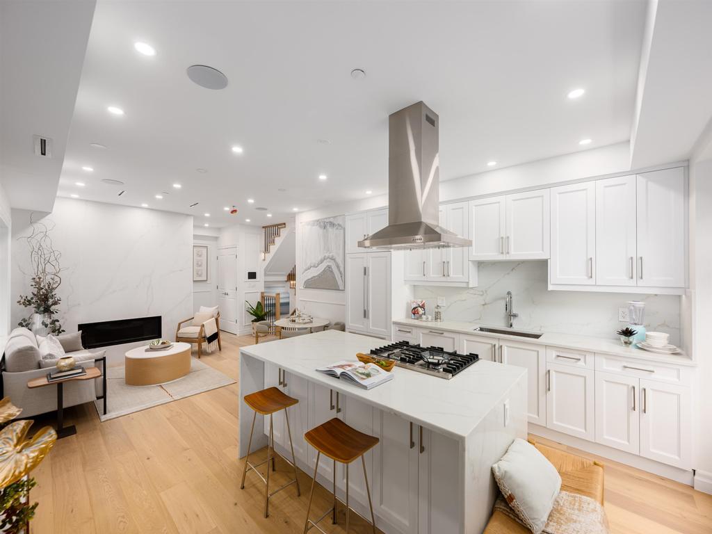 Listing Image for R3062885