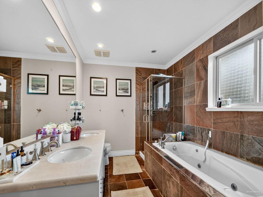 Listing Image for R3063856