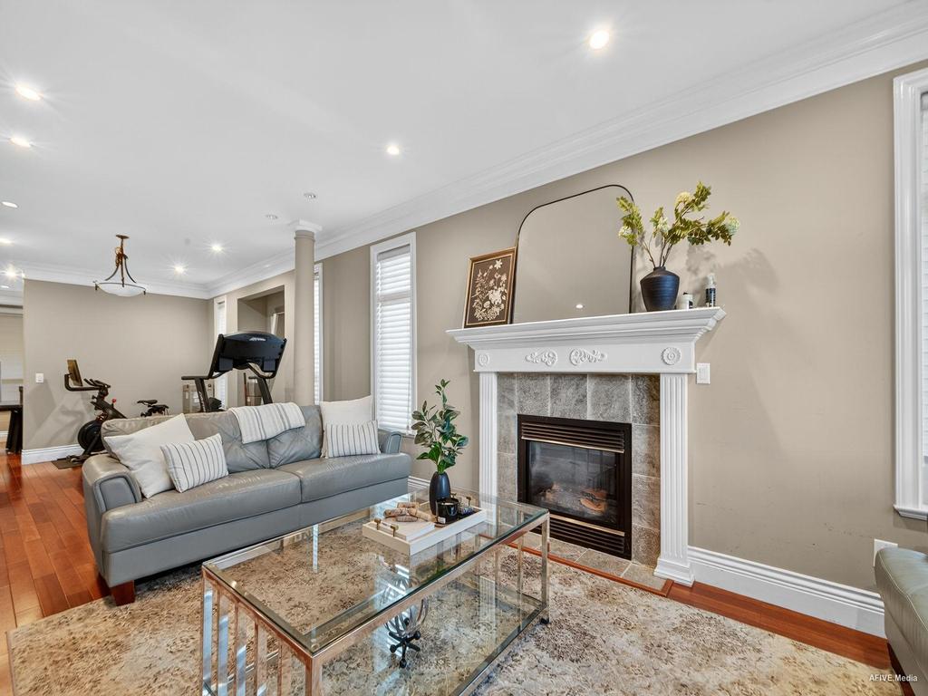 Listing Image for R3063856