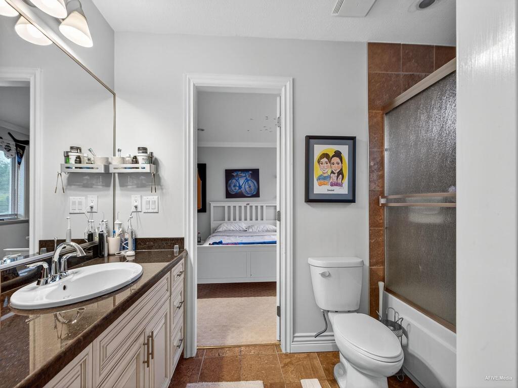 Listing Image for R3063856