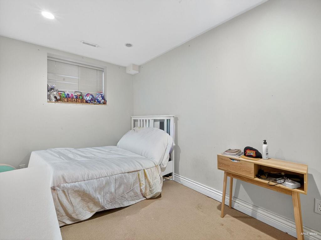 Listing Image for R3063856