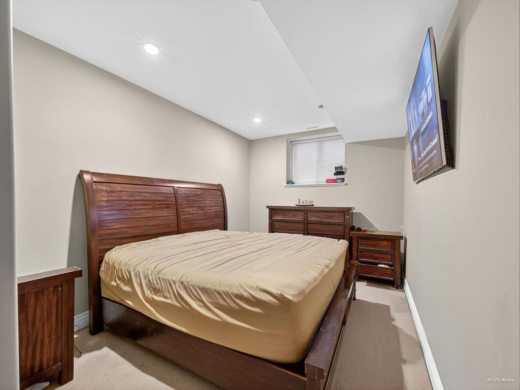 Listing Image for R3063856