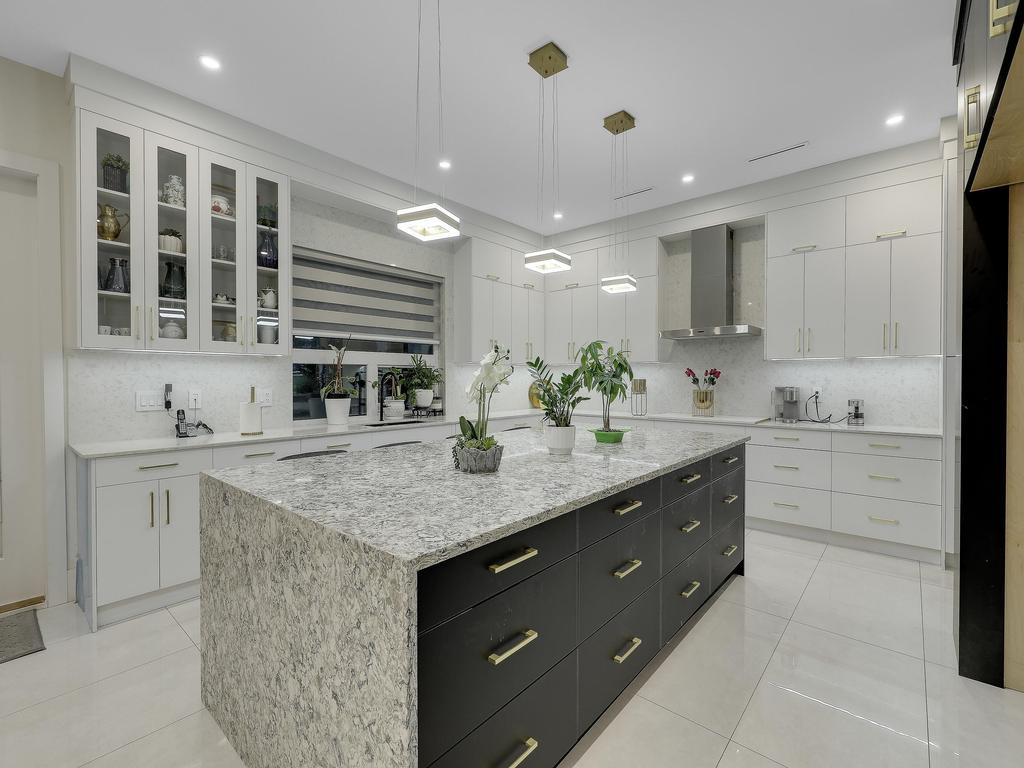 Listing Image for R3063955