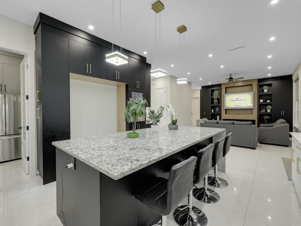 Listing Image for R3063955