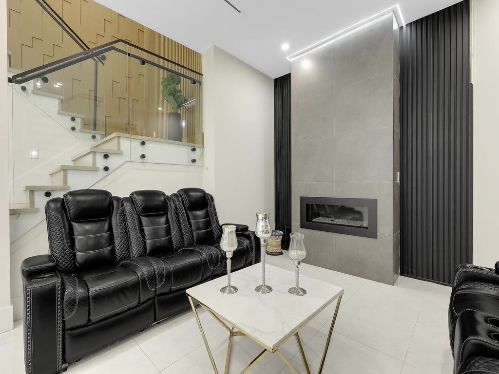 Listing Image for R3063955