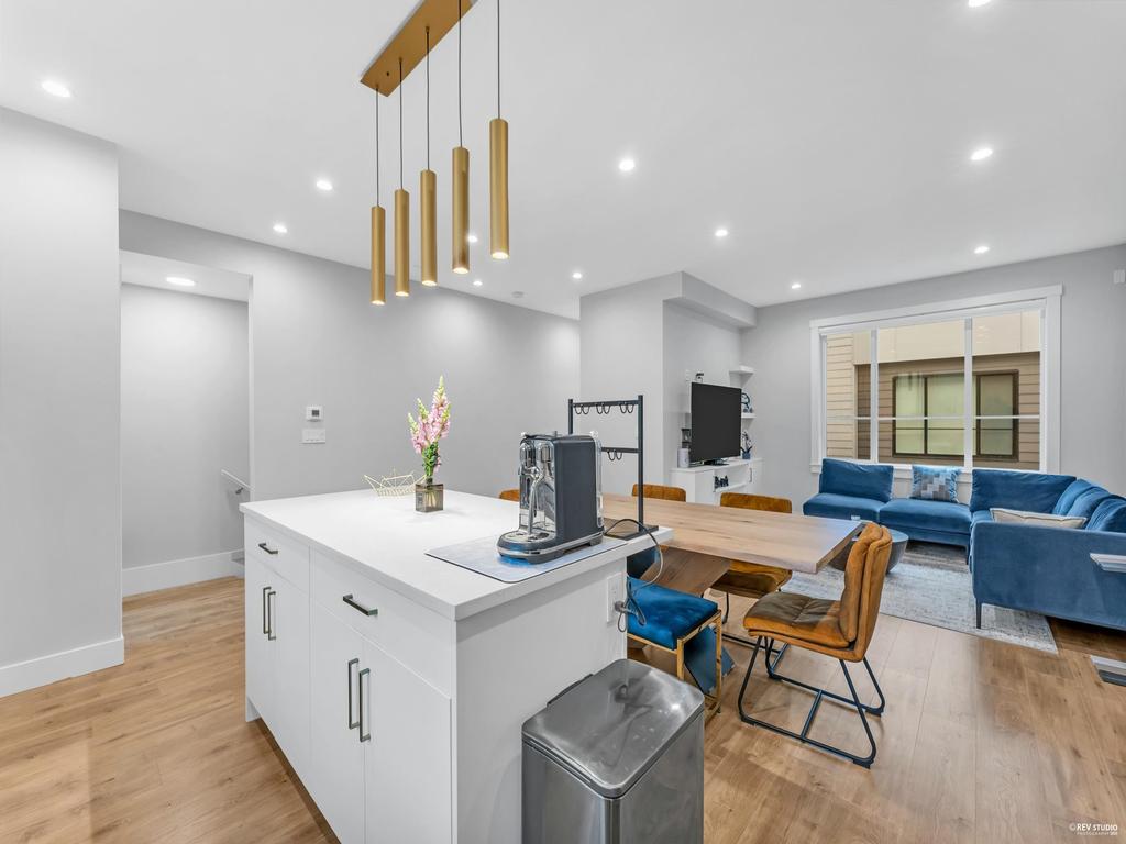 Listing Image for R3064428