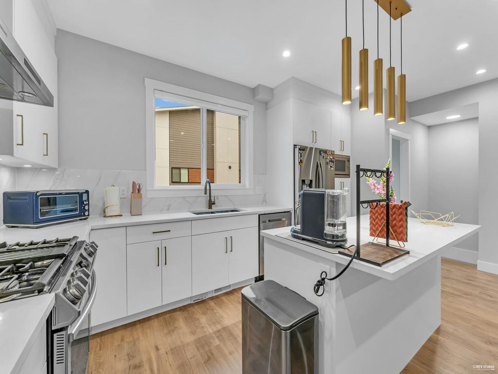 Listing Image for R3064428