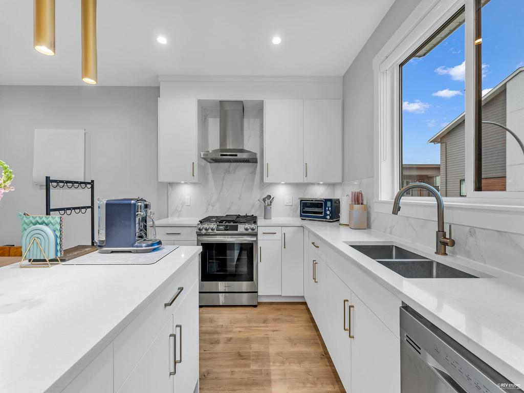 Listing Image for R3064428