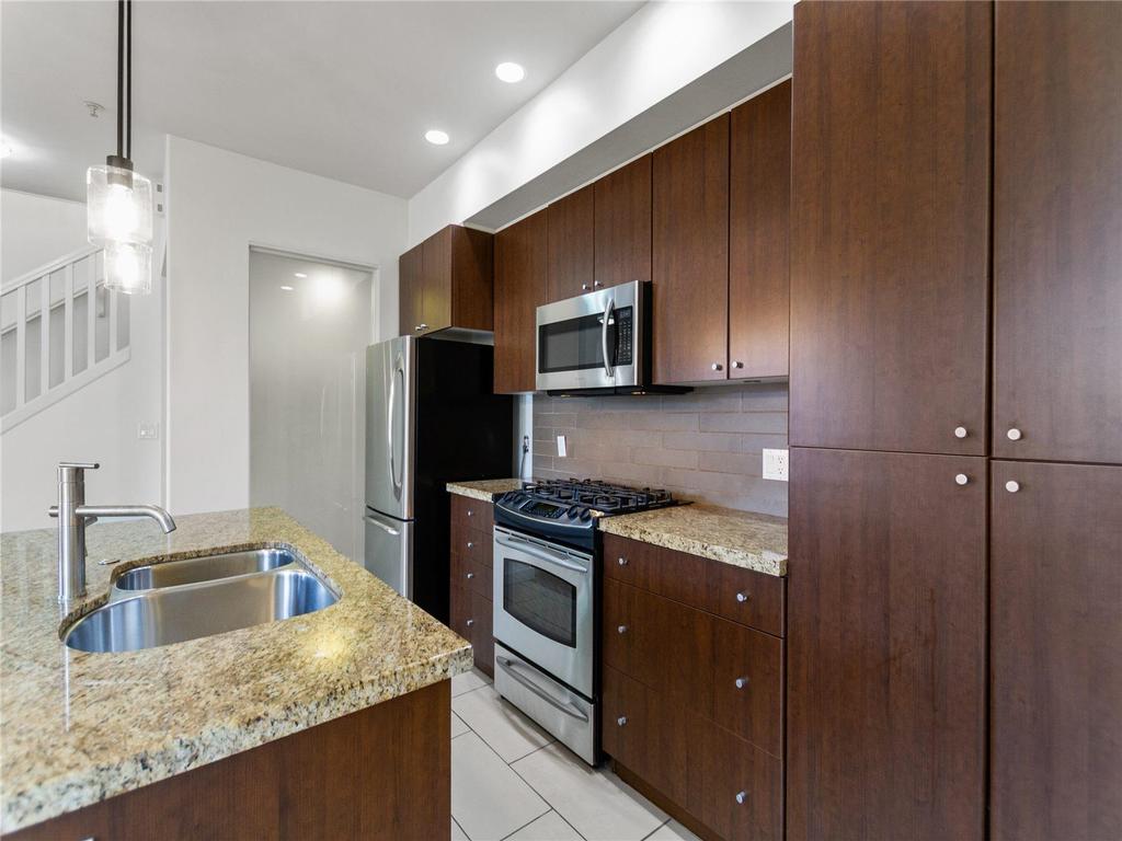 Listing Image for R3064536